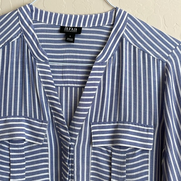 a.n.a. Blue White Stripe Oxford Roll Sleeve Button Down Top Women’s Small - Picture 3 of 6